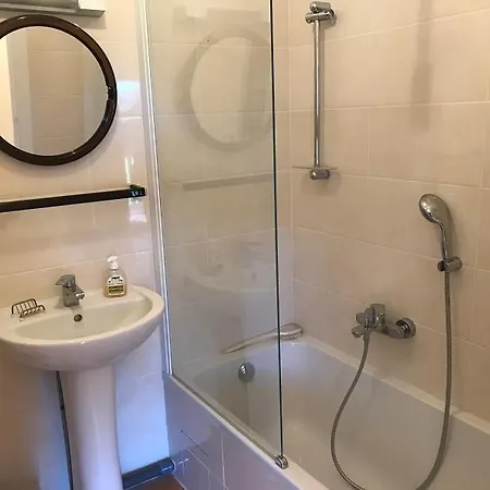 Joli Avec Terrasse Et Garage, Vue Sur Collines *