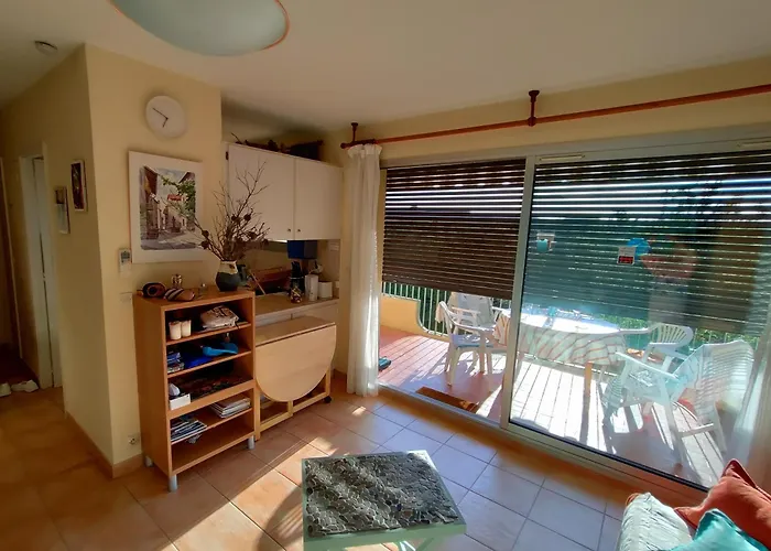 Joli Avec Terrasse Et Garage, Vue Sur Collines Apartman *