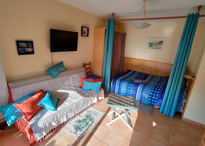 Joli Avec Terrasse Et Garage, Vue Sur Collines Apartman